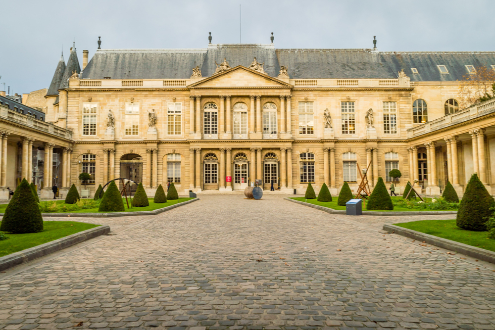 Free activities in Paris include Carnavalet Museum