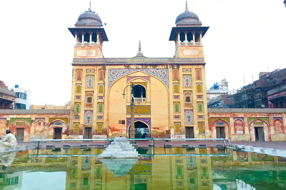 Wazir Khan Mosque Famous Mosques in Pakistan and their Historic Value